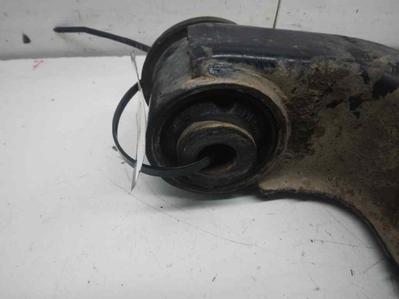 Recambio de brazo suspension inferior delantero izquierdo para mitsubishi montero (v60/v70) 3.2 di-d gls hunter (5-ptas.) refere