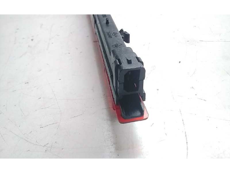 Recambio de luz central de freno para audi a3 (8l) 1.8 ambiente referencia OEM IAM 8D9945097B  