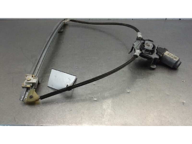 Recambio de elevalunas delantero izquierdo para renault clio ii fase ii (b/cb0) authentique referencia OEM IAM 7700842247  