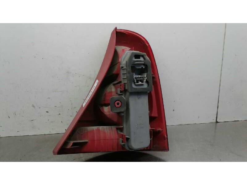 Recambio de piloto trasero izquierdo para renault clio ii fase ii (b/cb0) authentique referencia OEM IAM 8200917488  