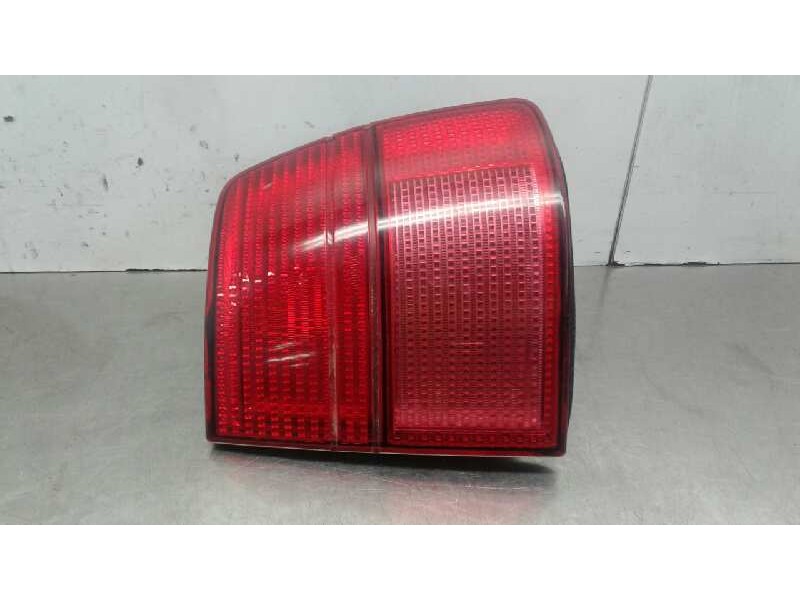 Recambio de piloto trasero derecho para seat toledo (1l) base referencia OEM IAM 1L0945112F  