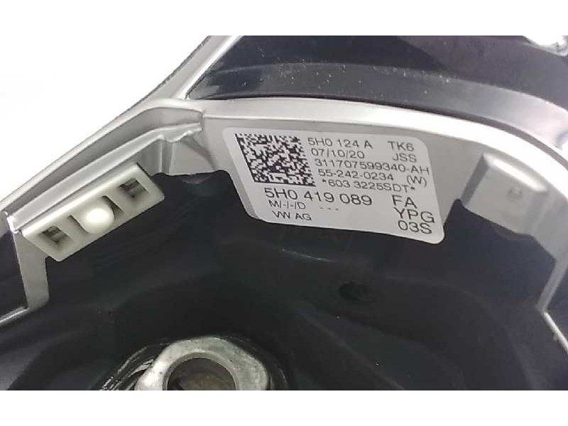 Recambio de volante para volkswagen golf viii lim. (cd1) referencia OEM IAM 5H0419089 TÁCTIL MULTI-FUNCIÓN VOLANTE DEPORTIVO VW 