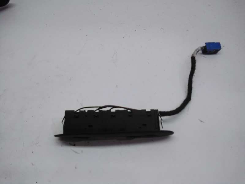 Recambio de mando elevalunas trasero izquierdo para opel vectra b berlina básico (1999) referencia OEM IAM 4953301  