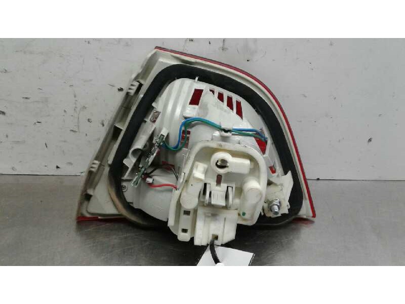 Recambio de piloto trasero izquierdo porton para bmw serie 3 berlina (e90) 318d referencia OEM IAM   