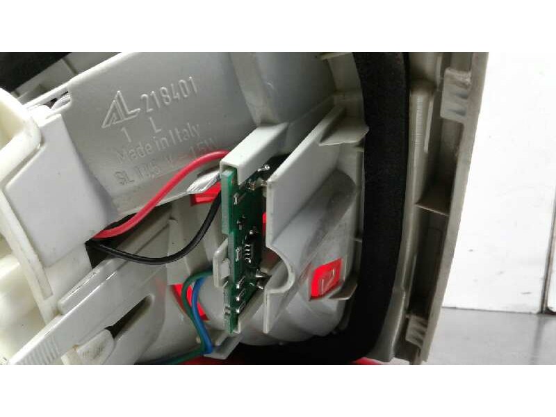 Recambio de piloto trasero izquierdo porton para bmw serie 3 berlina (e90) 318d referencia OEM IAM   