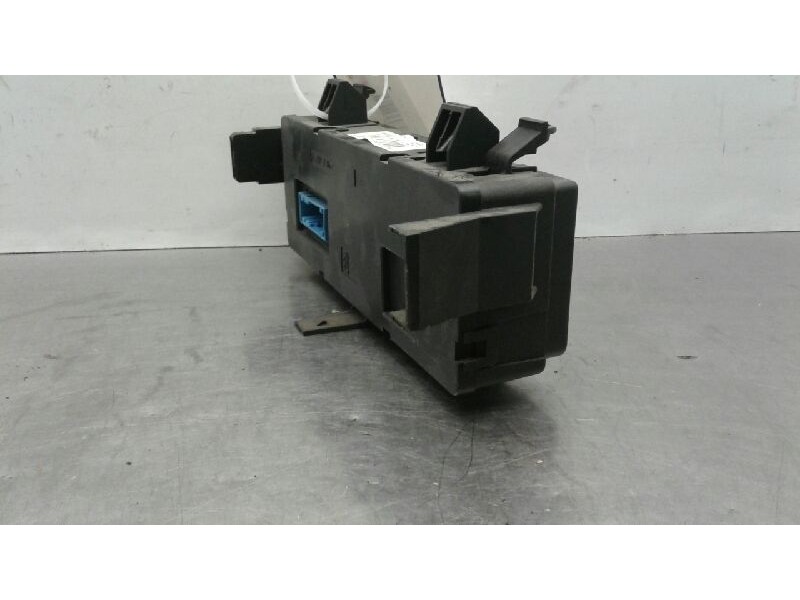 Recambio de mando climatizador para citroen c3 1.4 hdi exclusive referencia OEM IAM 96533393XT  