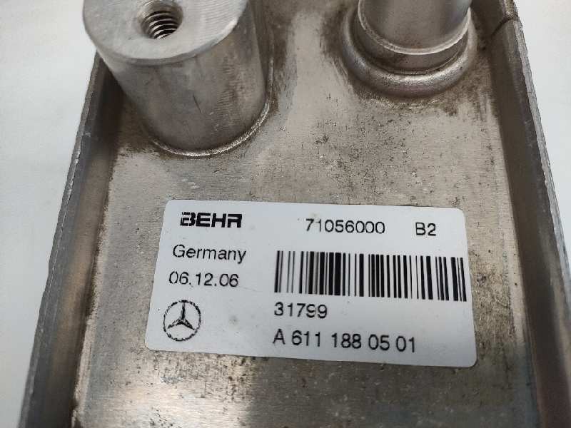 Recambio de enfriador aceite motor para mercedes clase c (w203) berlina 2.7 cdi 20v cat referencia OEM IAM A6111880501  