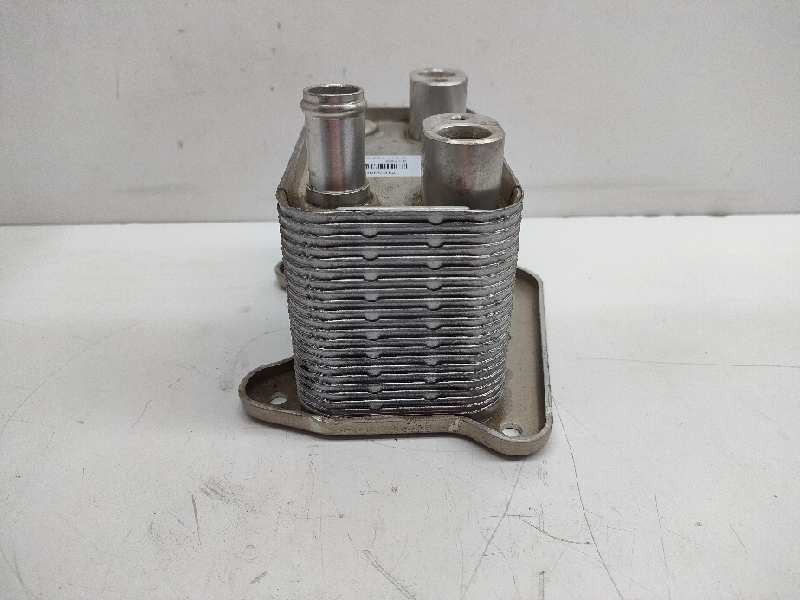 Recambio de enfriador aceite motor para mercedes clase c (w203) berlina 2.7 cdi 20v cat referencia OEM IAM A6111880501  
