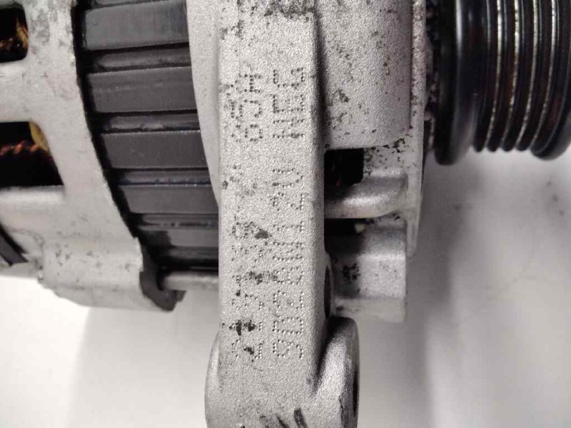 Recambio de alternador para daewoo lanos se referencia OEM IAM 21913985A 9D28W12V NEG 