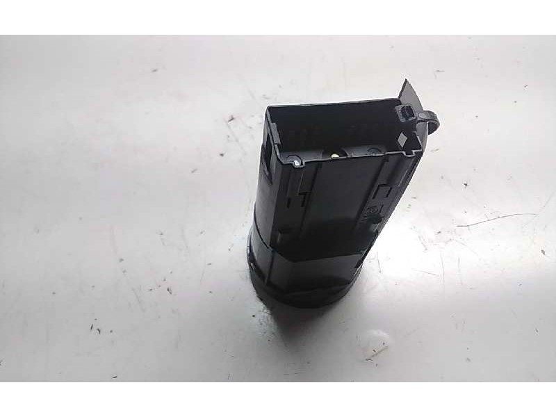 Recambio de mando luces para skoda octavia berlina (1u2) 1.9 tdi referencia OEM IAM 3B0941531A  