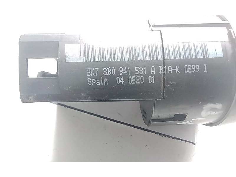 Recambio de mando luces para skoda octavia berlina (1u2) 1.9 tdi referencia OEM IAM 3B0941531A  