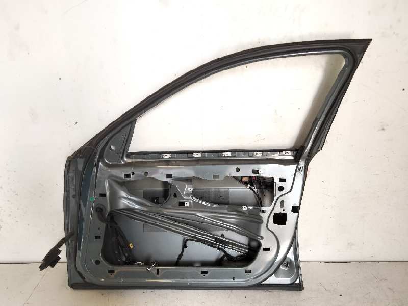 Recambio de puerta delantera derecha para bmw serie 7 (e65/e66) 730d referencia OEM IAM   