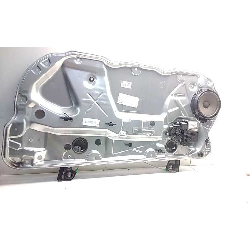 Recambio de elevalunas delantero derecho para volkswagen polo (9n3) advance referencia OEM IAM 6Y2959801  