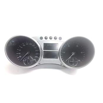 CUADRO INSTRUMENTOS A2515400648 