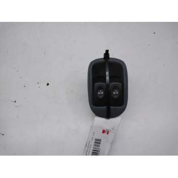 MANDO ELEVALUNAS DELANTERO IZQUIERDO 7700838101 