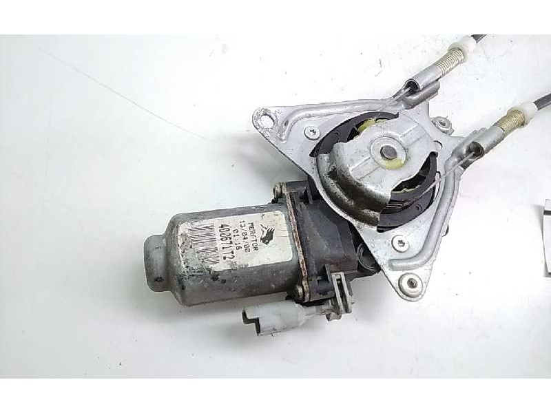 Recambio de elevalunas delantero izquierdo para peugeot 106 (s2) max referencia OEM IAM 400671T2  
