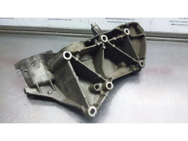 Recambio de soporte alternador para renault laguna ii (bg0) dynamique referencia OEM IAM 8200183234  