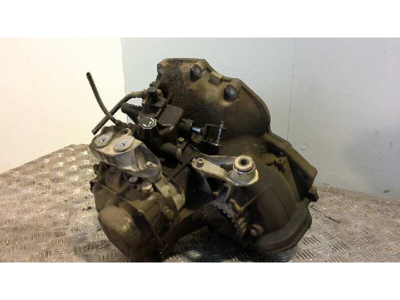 Recambio de caja cambios para opel corsa c club referencia OEM IAM C394  