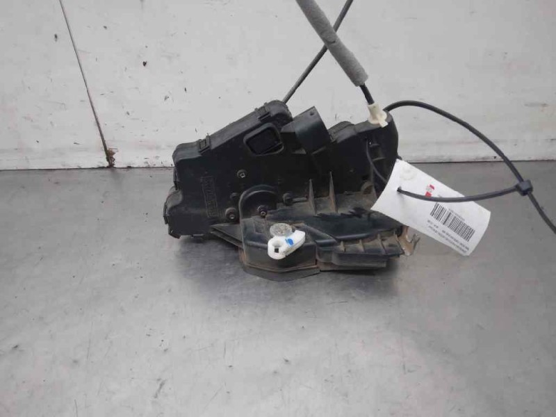 Recambio de cerradura puerta delantera derecha para bmw serie 3 berlina (e46) 320i referencia OEM IAM 51217011244  