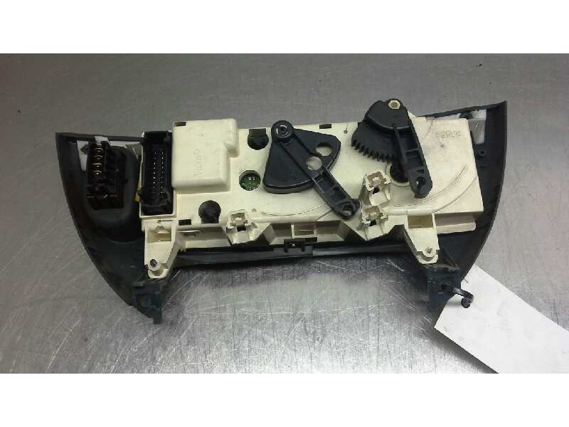 Recambio de mando calefaccion / aire acondicionado para renault megane i berlina hatchback (ba0) 1.9 d rn referencia OEM IAM   