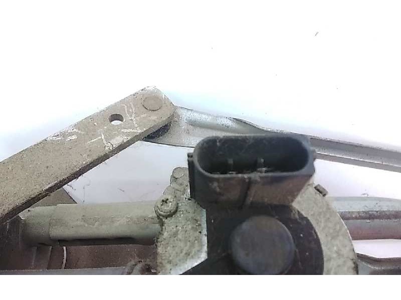 Recambio de motor limpia delantero para ford fiesta berlina (dx) 1.3 cat referencia OEM IAM   7412