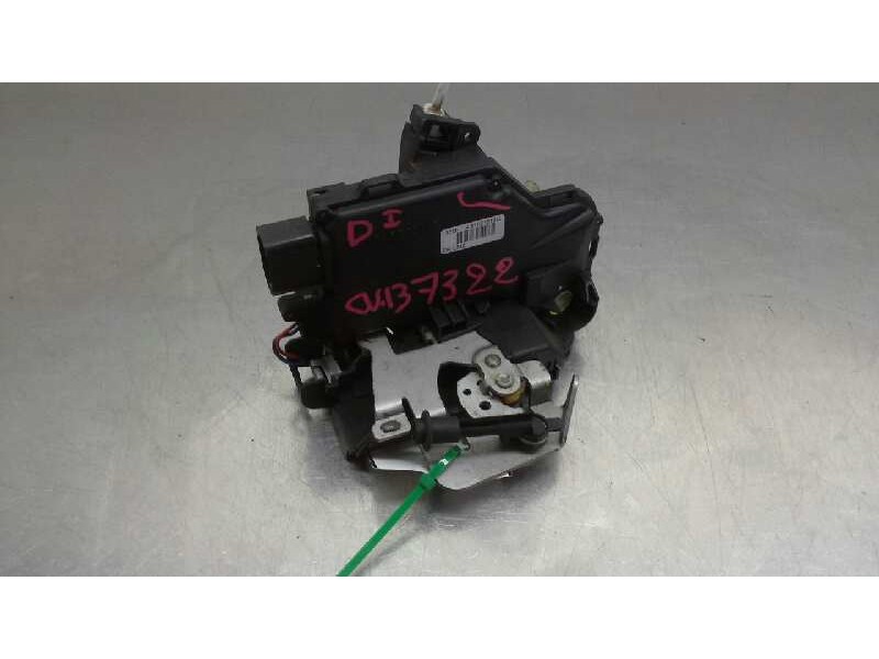 Recambio de cerradura puerta delantera izquierda para audi a4 avant (8e) 2.5 tdi (120kw) referencia OEM IAM   