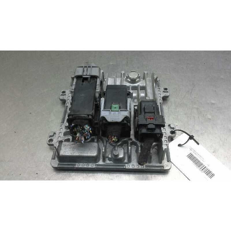 Recambio de centralita motor uce para opel corsa e edition ecoflex referencia OEM IAM  55496160 186
