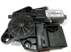 Recambio de motor elevalunas trasero derecho para renault scenic iii 1.4 tce referencia OEM IAM    2