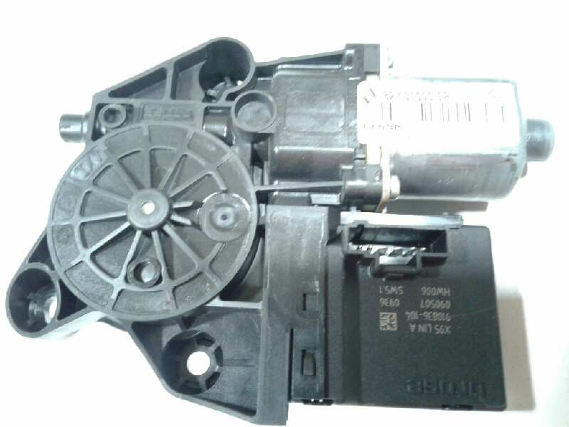 Recambio de motor elevalunas trasero derecho para renault scenic iii 1.4 tce referencia OEM IAM   
