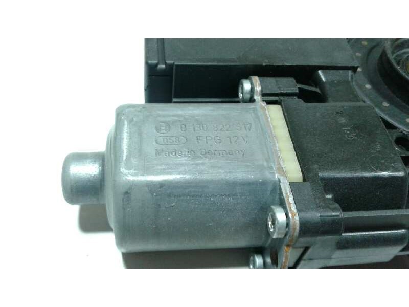 Recambio de motor elevalunas trasero izquierdo para renault scenic iii 1.4 tce referencia OEM IAM 910837  