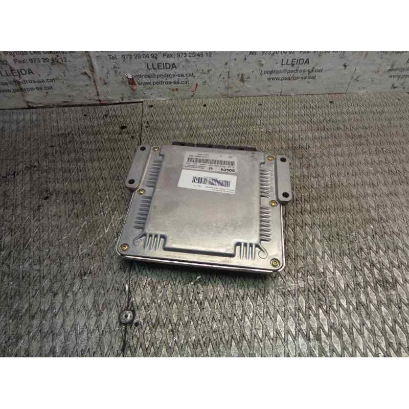 Recambio de centralita motor uce para renault trafic caja cerrada (ab 4.01) 1.9 diesel referencia OEM IAM 0281010632 182 