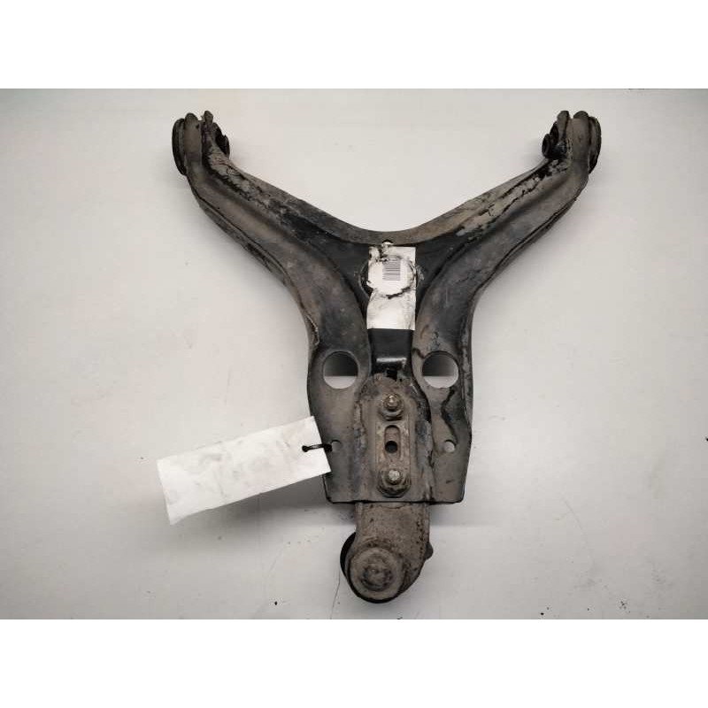 Recambio de brazo suspension inferior delantero derecho para audi 80/90 (893) referencia OEM IAM   797