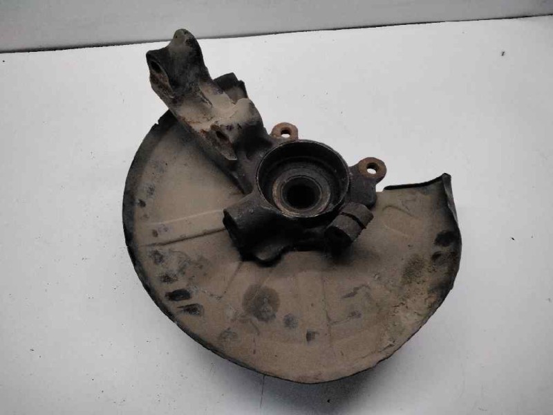 Recambio de mangueta delantera derecha para audi 80/90 (811/813/853) 2.2 referencia OEM IAM   832