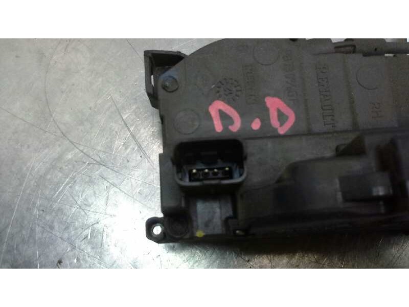 Recambio de cerradura puerta delantera derecha para renault scenic iii grand bose edition referencia OEM IAM   