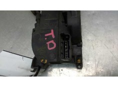 Recambio de cerradura puerta trasera derecha para renault scenic iii grand bose edition referencia OEM IAM    2