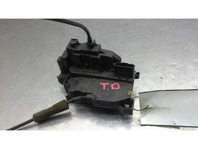 Recambio de cerradura puerta trasera derecha para renault scenic iii grand bose edition referencia OEM IAM   