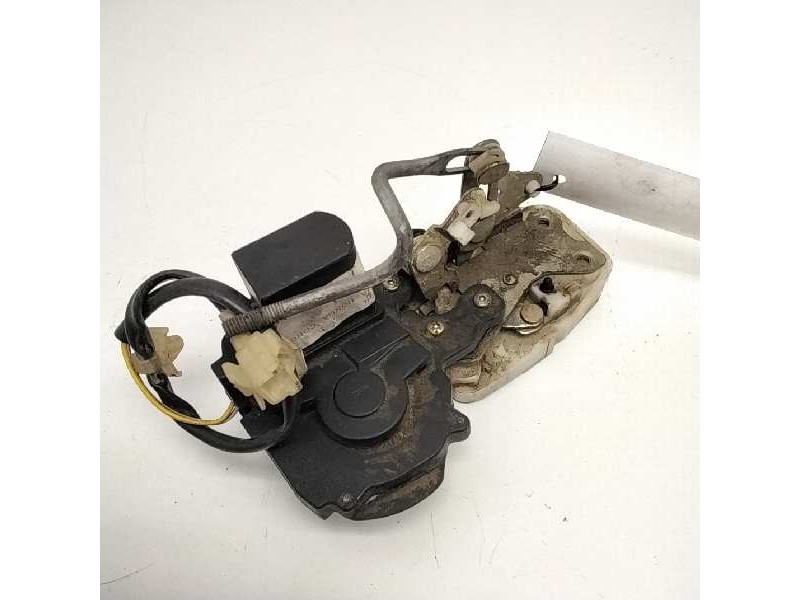 Recambio de cerradura puerta trasera izquierda para honda concerto (hw) 1.5 cat referencia OEM IAM   8545