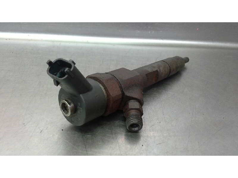 Recambio de inyector para renault trafic caja cerrada (ab 4.01) l1h1 caja cerrada, corto referencia OEM IAM 0445110021  