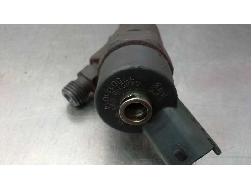 Recambio de inyector para renault trafic caja cerrada (ab 4.01) l1h1 caja cerrada, corto referencia OEM IAM 0445110021  