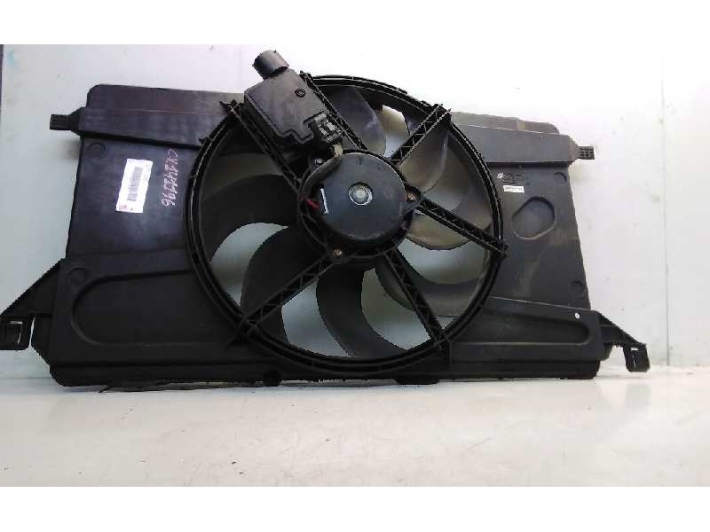 Recambio de electroventilador para ford focus berlina (cap) ambiente (d) referencia OEM IAM 3M518C607  