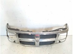 Recambio de rejilla delantera para dodge nitro 2.8 crd referencia OEM IAM    2