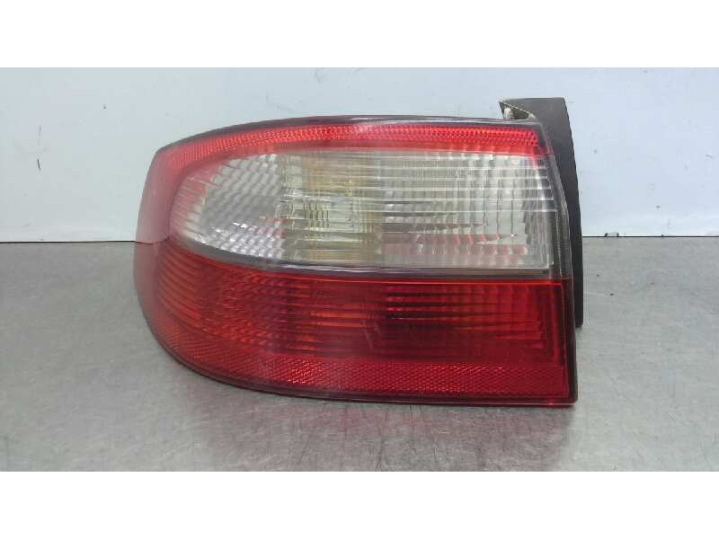 Recambio de piloto trasero izquierdo para renault laguna ii (bg0) 2.0 referencia OEM IAM   