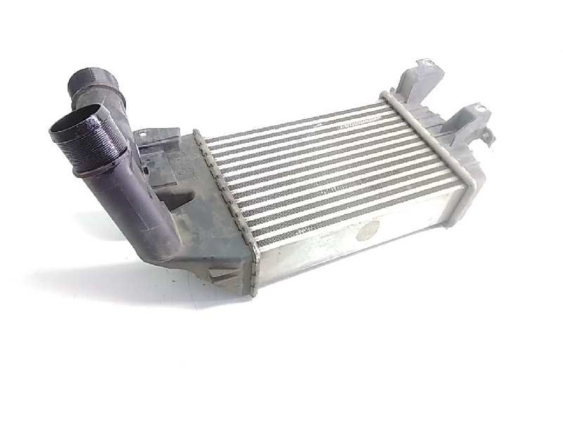 Recambio de intercooler para opel zafira b cosmo referencia OEM IAM 13213402  