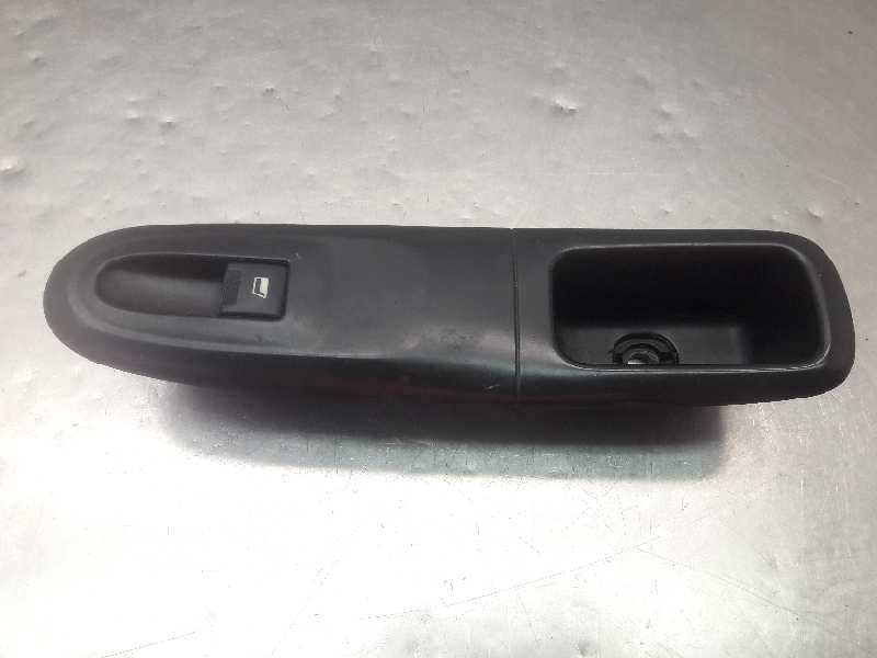 Recambio de mando elevalunas delantero derecho para peugeot 406 berlina (s1/s2) srdt referencia OEM IAM 6552KT  