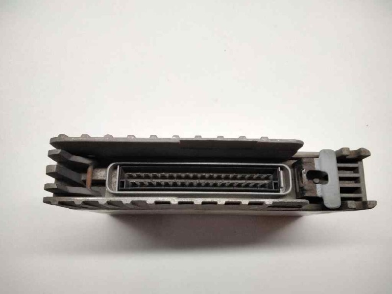 Recambio de centralita abs para ford sierra turnier referencia OEM IAM 85GG2C013AD  