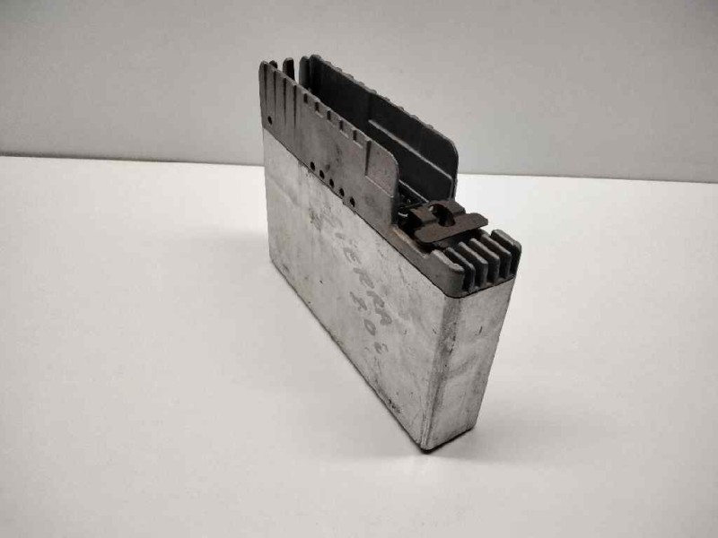 Recambio de centralita abs para ford sierra turnier referencia OEM IAM 85GG2C013AG  