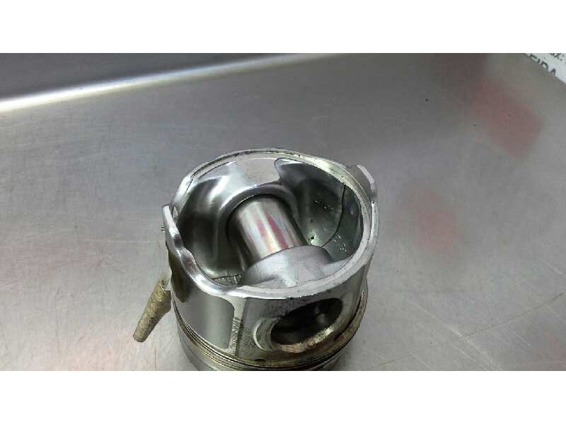 Recambio de piston para renault kangoo (f/kc0) fairway 4x4 referencia OEM IAM   