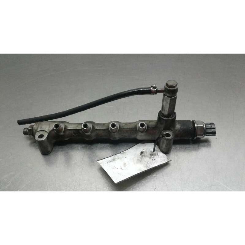 Recambio de rampa inyectora para opel zafira b family referencia OEM IAM 43391/002C  