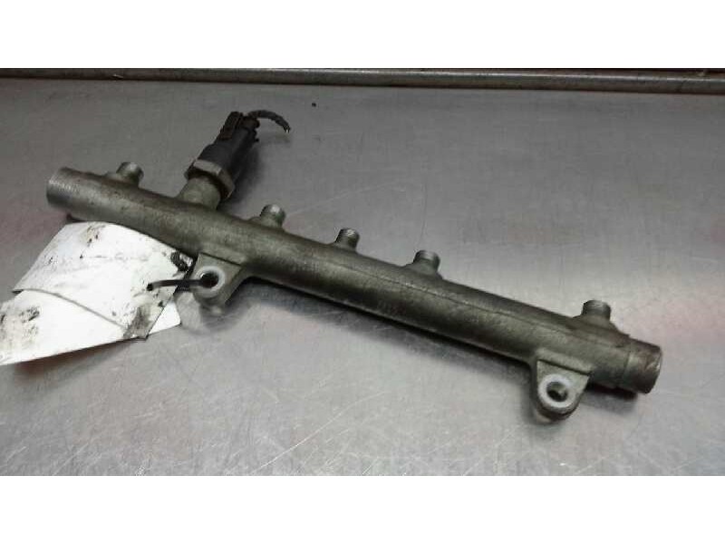 Recambio de rampa inyectora para renault kangoo (f/kc0) fairway 4x4 referencia OEM IAM 0445214015  