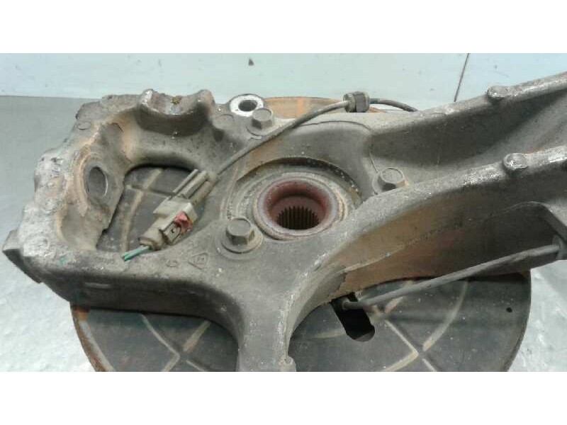 Recambio de mangueta delantera izquierda para jeep gr. cherokee (wh) 3.0 crd limited referencia OEM IAM 52090177AG  